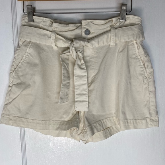 PAIGE Anessa Belted Pleated High Waist Paper Bag Cream Shorts - Picture 2 of 6